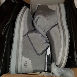 BRAND NEW UGG NEUMEL MOLDED LOGO MENS BOOTS 11